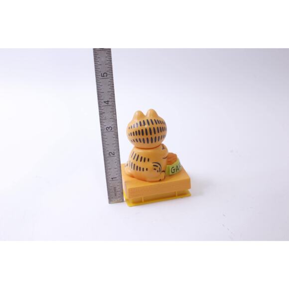 Garfield the Cat, Push Down Figure, Closes Eyes When Pushed Down, 1981, - Picture 3 of 3